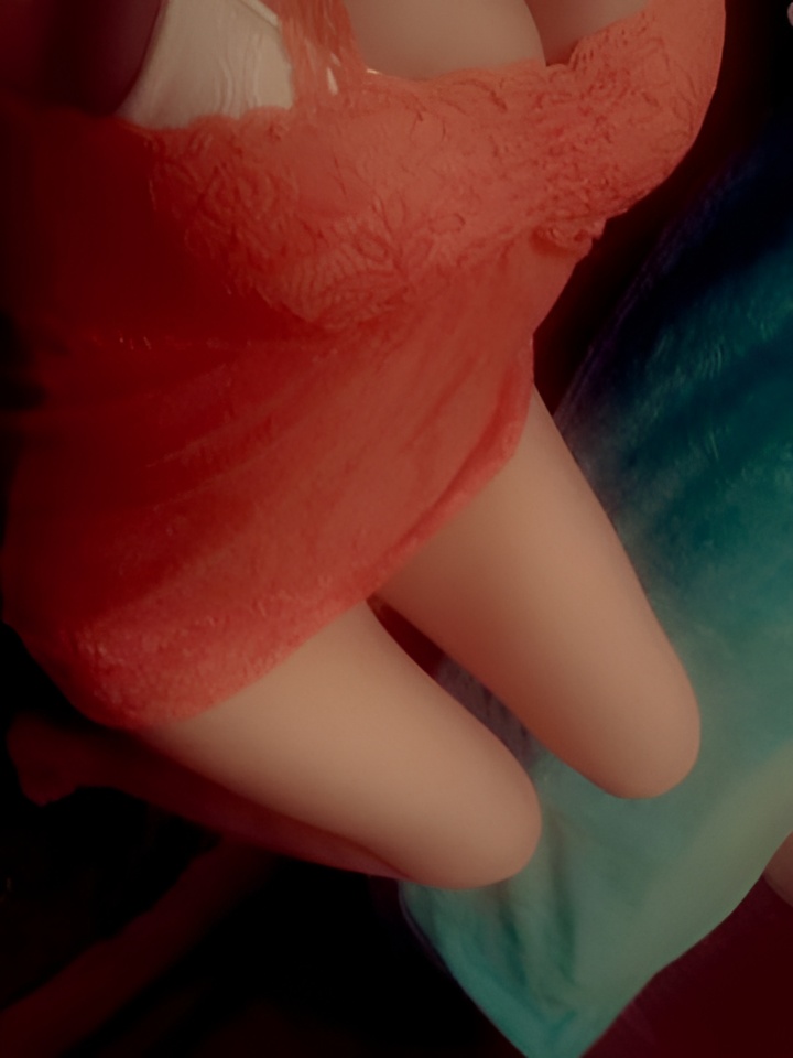 Елена привлекательная девушка из Дзержинска цена от 5000 руб