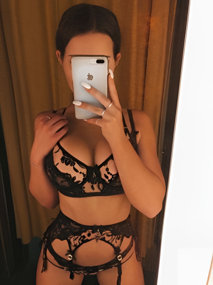 Сабина привлекательная девушка из Дзержинска цена от 1500 руб