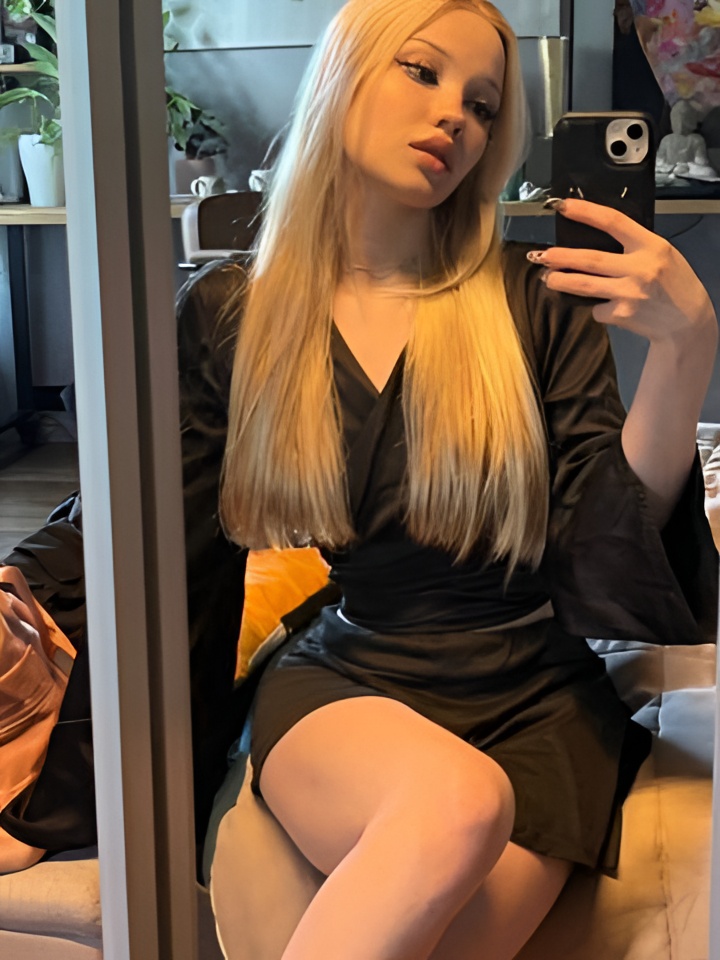 Ульяна привлекательная девушка из Дзержинска цена от 4000 руб