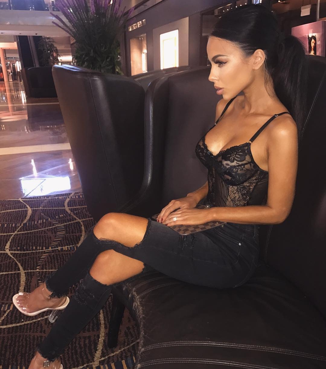 Дашута привлекательная девушка из Дзержинска цена от 3000 руб