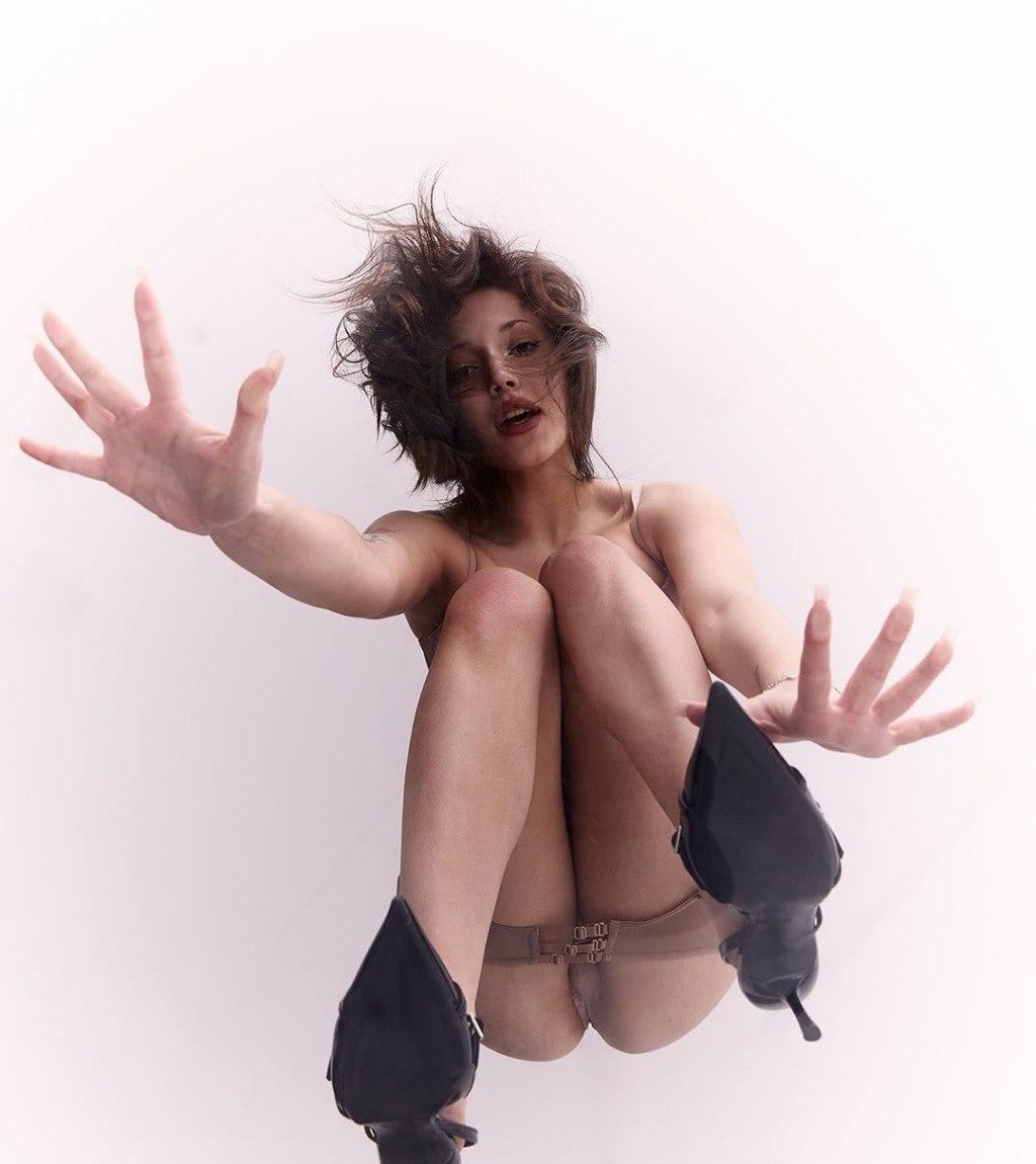 Зара привлекательная девушка из Дзержинска цена от 7000 руб